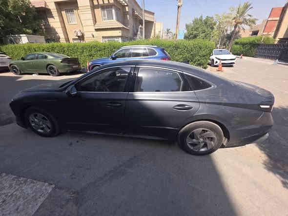 اللوحة : رقم بغداد باسمي تحويل مباشر
السعر المطلوب: ١٩٩ مع المجال البسيط 

عداد المسافه : 36الفK.M قابل للزياده 

نوع الضرر :  تبديل باب السايق وجاملغ

نوع الوقود : غاز فقط

_______________

المواصفات ............

محرك 4 سلندر 2000

دخول ذكي 

لايت زنون

تحديد مسار

رادار امامي

رادار جانبي

شاشة ديجيتل 

كامره دواره

حساس خلفي 

حساس امامي

اشارة بالمرايه

اريل نڤگيشن

دواخل جلد اصل 

 تدفئة تبريد كشنات خلفي امامي

كشن سايق كهرباء 

شاشه كبيرة

جنطة كهرباء

بك لايت لد 

بصمة تشغيل

تدفئة ستيرن 

قياده ذاتيه على الخطوط السريعه

تحكم ستيرن

مثبت سرعه

نضام قياده ايكو+سبورت +سمارت+نورمال 

تبريد خلفي

نظام تحكم 

اوتو هولد

ستيرن كهرباء

نظام ترحيب 

سستم صوت متكامل 

منافذ شحن USB Type-C

السعر  199 مع المجال البسيط

_______________

اهلا ومرحبا بكم 

للاستفسار الاتصال على  ***********
