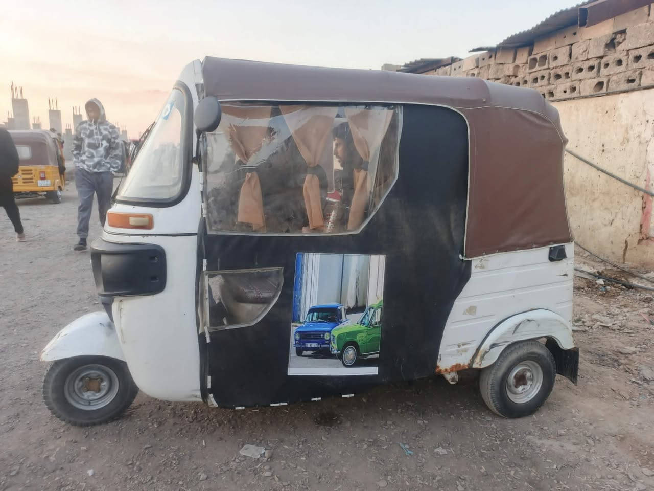 تكتك للبيع مديل ٢٠٢٠شهر ١٠السعر ٥٧٥٠معا الإمجال المكان ***********المكان حي القاهر بغداد
