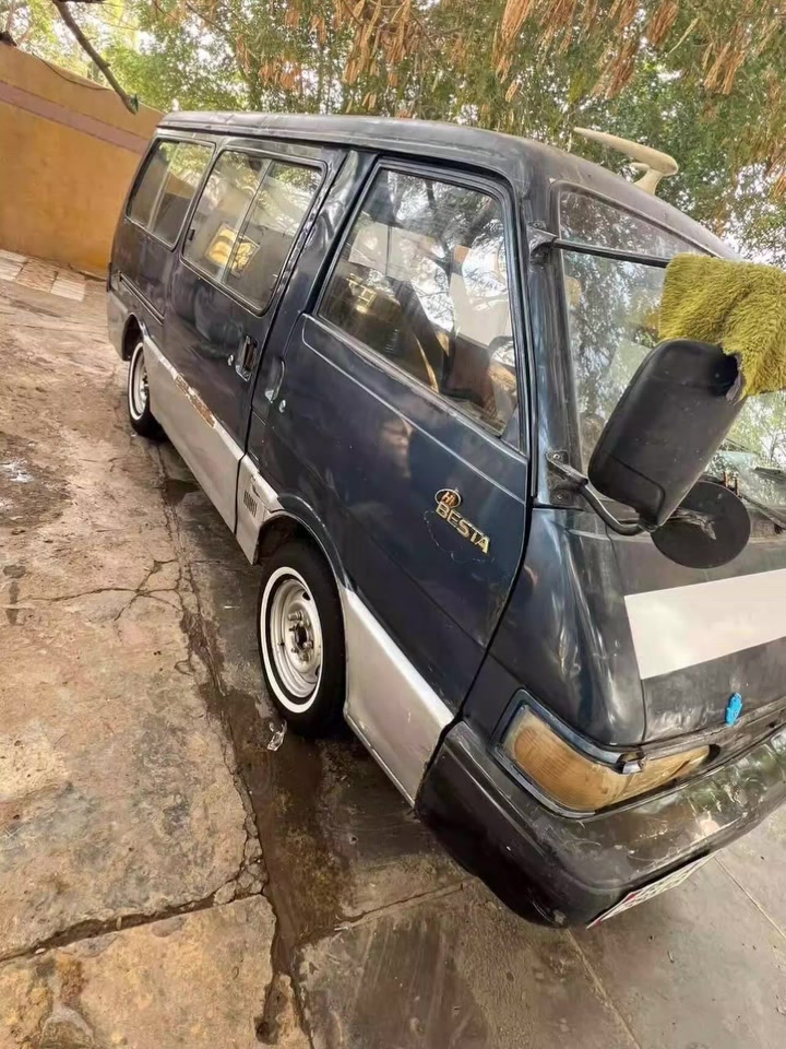 من رخصت مدير الگروب
سيارة بينا موديل 1995مكانها واسط رقم انكليزي حبه
تريد وكالة تريد تحويل مكينه 3000  كير مكينة اكسنت مكفولات مصفر هيئة وغرمات ***********
