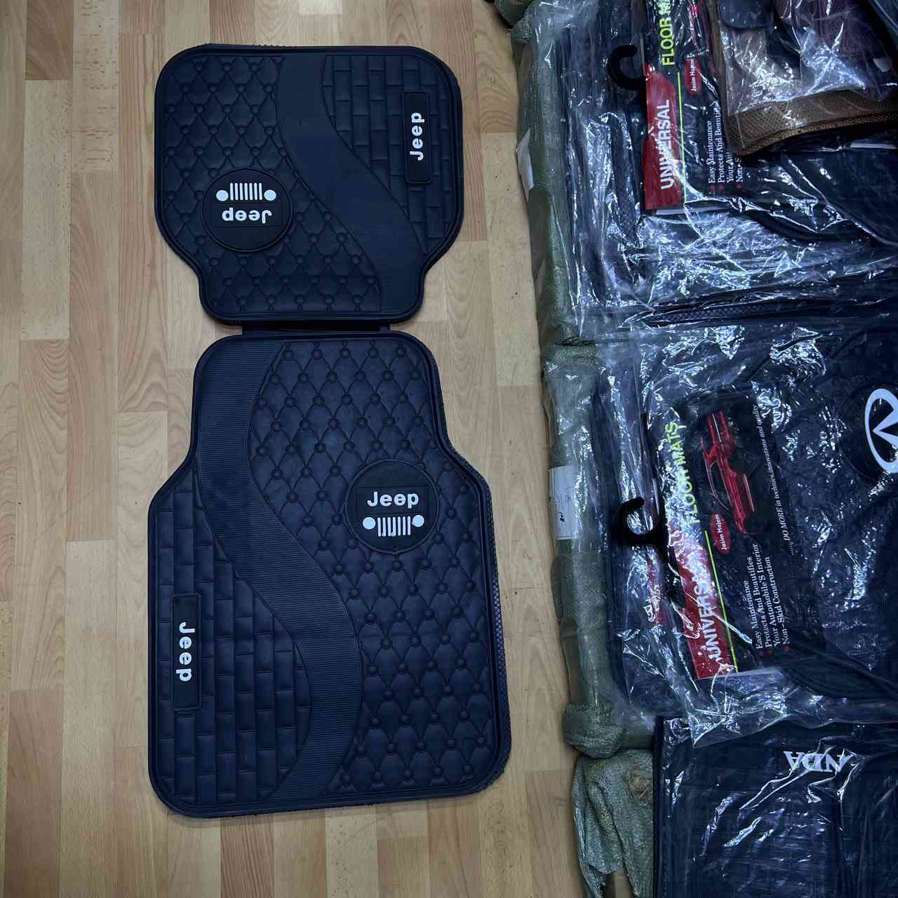 متوفر لدى كماليات سيارات جاسم حاجم كماليات باتريوت
اسعار و تفاصيل داخل الصور 
عنوان المحل بغداد الكاظمية مقابل نادي الكاظمية الرياضي مجاور كراج المراد الثالث 
***********
اجور التوصيل 5 الف لجميع المحافظات 
غلاف دشبول جيب باتريوت 
غلاف سويج جيب باتريوت 
ارضيات جيب
