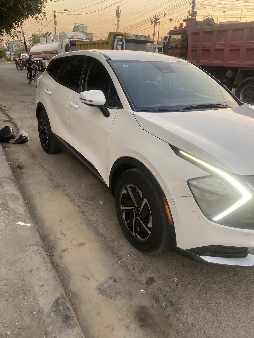 سبورتج مديل 23 هايبرد امريكي بيع او مراوس بجم كبس بيها صبغ صفحت اليمنه مع التكمه بدون دواخل ولجاملغ مال السايق بي صبغ السياره ما بيها اي تبديل القماره بيها بارد السياره كامله وبدون نقص مواصفات عاديه سويج سعرها 155 وبيها مجال لاستفسار ***********
