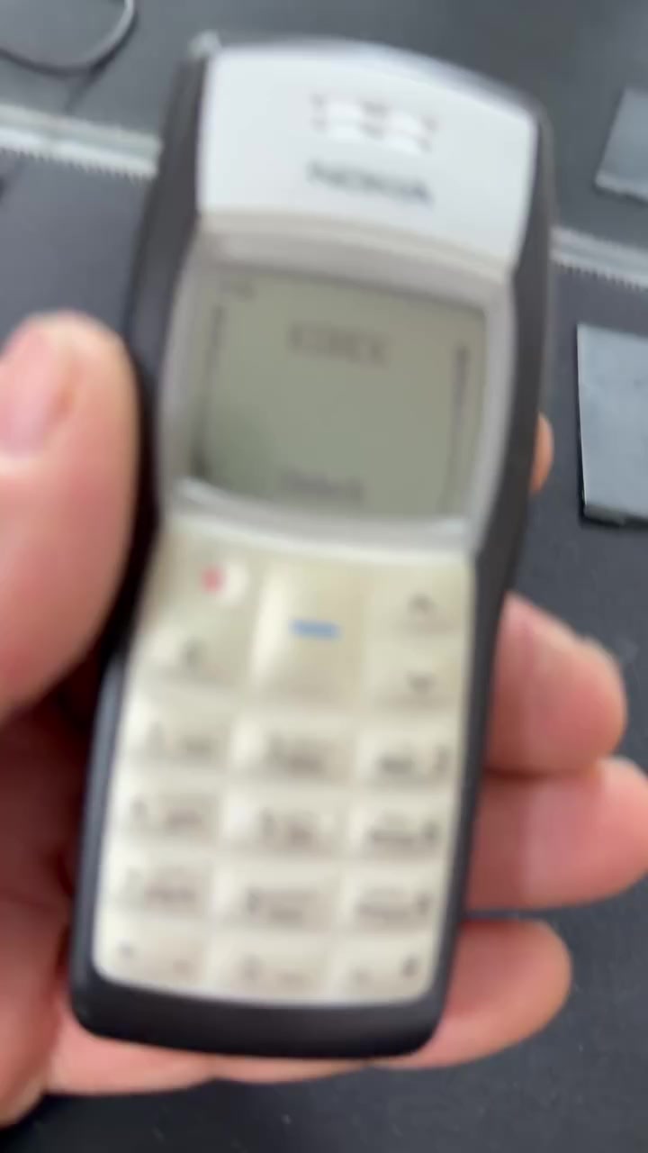 سلام عليكم  للبيع نوكيا ١١٠٠
Nokai 1100
***********  watsapp
نضافة ٪؜٩٥#
