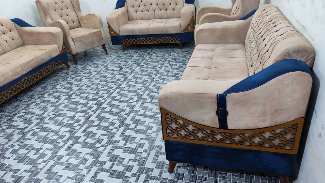 تخم للبيع تزكام كلش نضيف ١٠مقاعد السعر 350 العنوان كربلاء حي العامل الستفسار ***********
