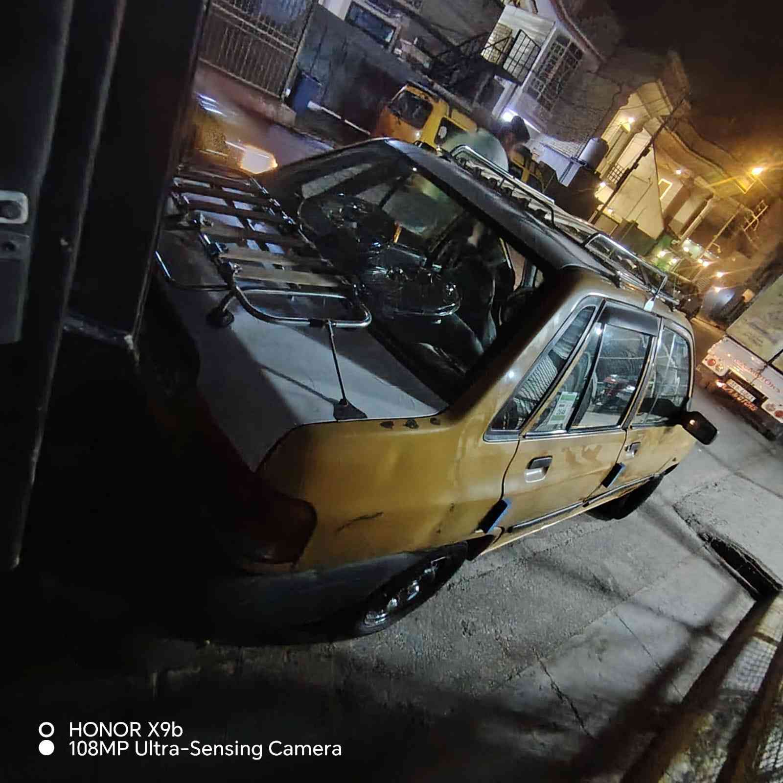 السلام عليكم سايبا للبيع 2011 سياره جاهزه تبريد شغال هزه جديده ارقام انكليزي المكان بغداد حي الجهاد  
***********
