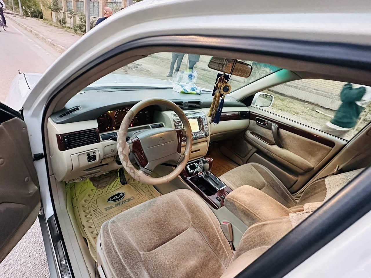 ملكه موديل2002 رقم كركوك انكليزي  كفاله بيع فقط السعر 135 مكلف بالنشر هذا رقم راعيه***********
