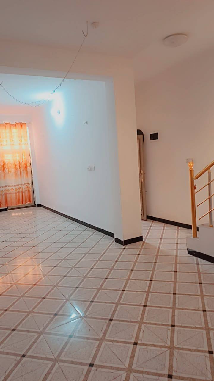 ♛ياﷲ دار للبيع مساحه ١٠٠م خامس بيت عن الشارع
♛اساس صب   البناء طابوك السقف صب وتشاريف 
♛ يحتوي على غرفه و صاله واستقبال  و  مطبخ و صحيات داخليه وخارجيه  
♛ سعر الدار 45 مليون  وبي مجال
♛العنوان الكوفه البراكية شارع المطار القديم قرب اسواق بركات الزهراء

للأستفسار الاتصال او المراسله ع الرقم ***********
