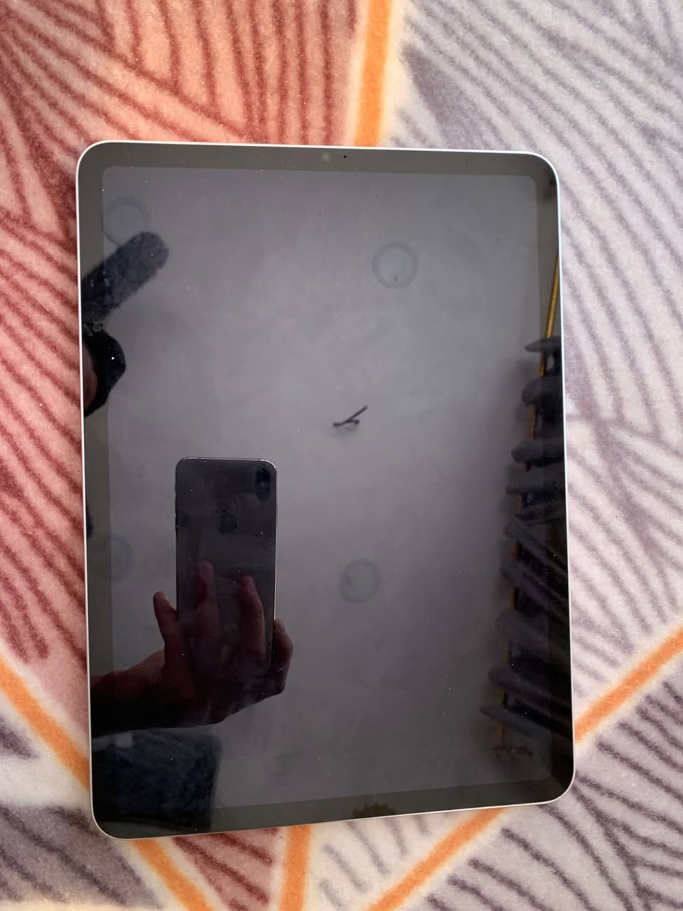 السلام عليكم. … للبيع مكاني بغداد الشعب الجهاز ذاكرة 256 بطارية من أخذته 98  قبل سنه هسه ماعرف شكد  مبدل شي شريط لمس السعر 676
***********
