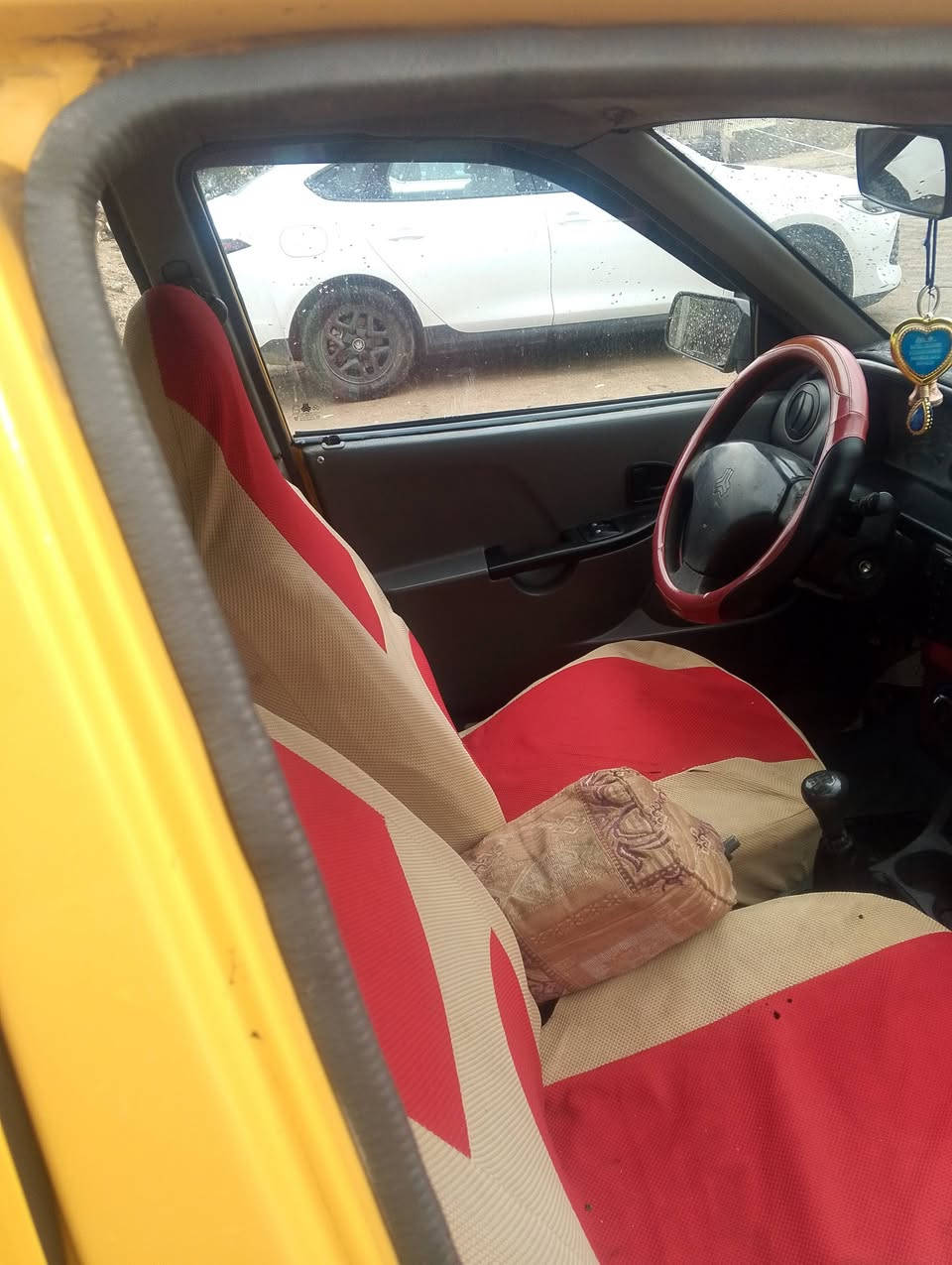 السلام عليكم سايبه ميدل 15 سياره حلوه علئ ايدي شاهد الله برنكيتات معمره شغل عدل تيرات توه مبدلهن نزلت جدد فلنجات جدد دسكيات بنزات هم جدد  بلكات صالي 10من مبدل فيت بام جديد وتربام جديد مكينه لاتبخير ولا تنقيص عندي بس رابع ايفلت راعيه موجود ايريد مدور هيئه اوغرامات علئ مشتري سنويه منتهيهبل 21 شهر9 سعر20 اوبيه مجال نهايته كلش كلش قفله 18 بدون مداهره لاتعبني ولا تعبك شراي تجي شوف سياره تعجبك اخذه ماتعجبك الله وياك ابد ماطيح ولا ربعه  ايخابر انه بخدمته ماعجبه خلي ايعبر منشور رجان اكو سيارات هواي اوالله رزاق مكان سياره البصره القبله *********** مستعجل علئ بعته عندي مريض جماعت 15لاتخابر اوتعب نفسك حبيب كلبي
