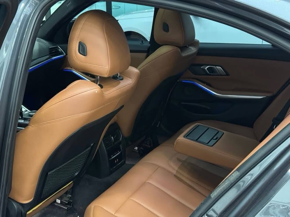 BMW 330i Kit M 2021 
Engine: V4 20-Turbo 🔥 
رقم اربیل جاهز 
ماشي 64 الف 
3 قطعة صبغ 💎 
بدون داخل 
ایرباک ستیرن بردة سیستم 
وارد امریکي 🇺🇸 
داخل مشمش 🧡 
X drive 
سعر 238 ورقة بي مجال 
📍مکان سیارة اربیل 
~~~~~~~~~~
***********
***********
~~~~~~~~~~
BMW 330i Kit M 2021
Engine: V4 20-Turbo 🔥 
ژمارە هەولێر جاهیز 
64 هزار روشتووە 
سێ پارجە بویاغ 💎 
بێ ناوگرتن 
ئێرباک سوکان و شان سیستەم 
وارد ئەمریکی 🇺🇸 
داخل قەیسی 🧡 
X drive 
نرخ 238 ورقە و مجال 
📍شوێن هەولێر أربيل, العراق


**إذا كنت صاحب هذا الإعلان وتريد حذفه لأي سبب، رجاءا أرسل رسالة إلى الدعم الفني**