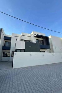 مجمع النخيل • ١٥٠م • شارع ٢٠ تجاري