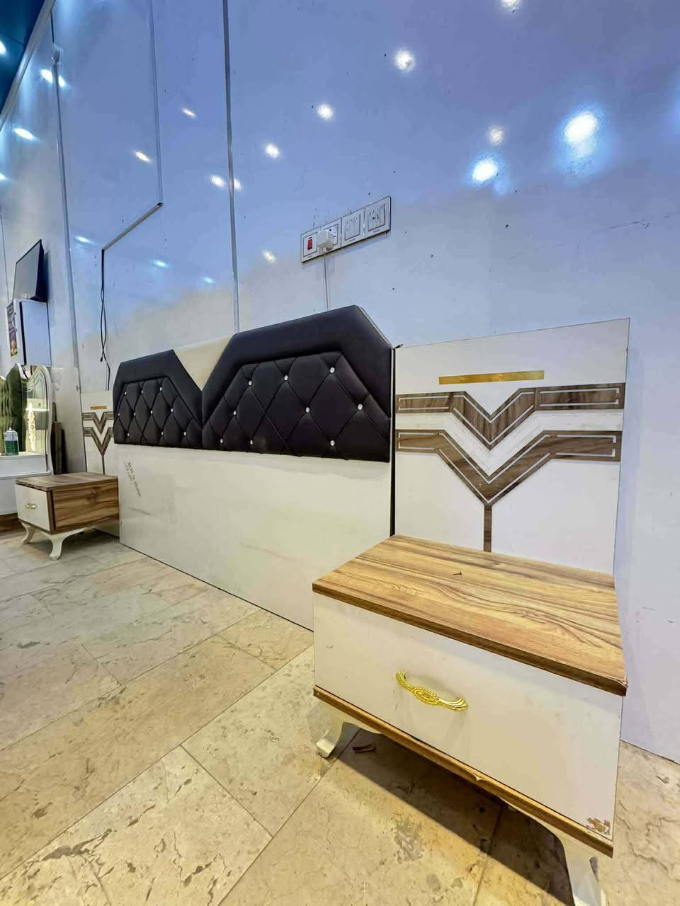 غرفه للبيع نظام أبواب سعر 390 نقل وشد داخل نجف مجاني


**إذا كنت صاحب هذا الإعلان وتريد حذفه لأي سبب، رجاءا أرسل رسالة إلى الدعم الفني**