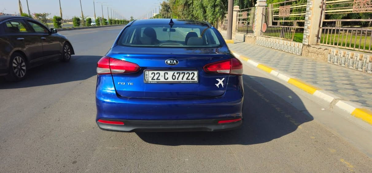 كيا فورتي ٢٠١٨ السياره كامله صدر  تايرات كير مكينه بشرط حادثه بلصور موجود جاملغ 
مكان السياره الفلوجه
للاستفسار الاتصال على الرقم ***********
