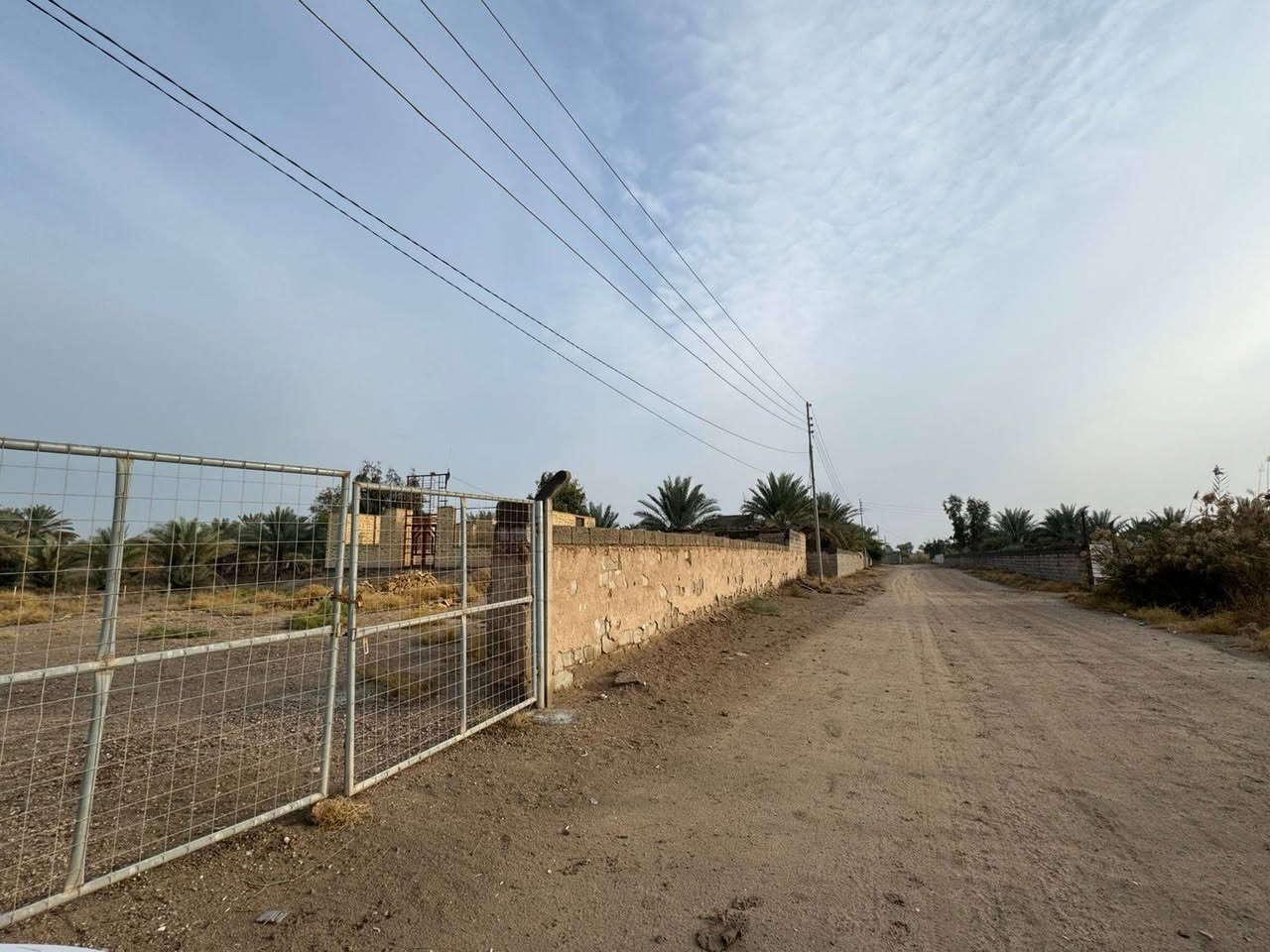 اسلام عليكم
اربع دوانم ملك صرف سند25 تحويل مباشر بسم المشتري
عنوان كربلاء طريق بغداد سايد الخروج قرب المجسر الجديد مفرق الحسينيه عامود( 400) شارع سيده زينب الكبيره
كافة الخدمات ماء اسأله كهرباء ماء سقي
تبعد عن الشارع العام 300متر
واجهة الأرض 80متر
عرض الشارع 20متر
***********
