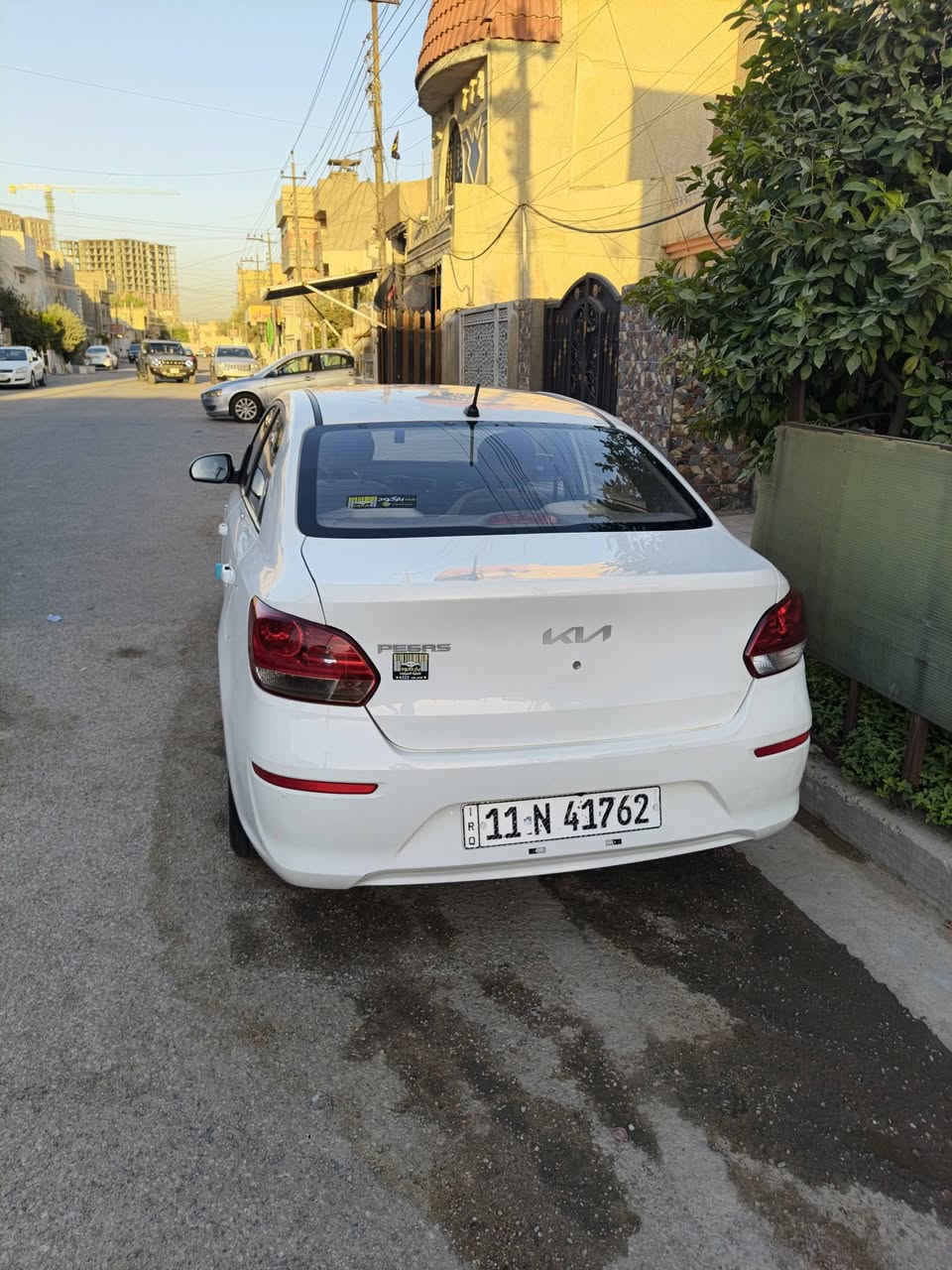 سلام عليكم.. كيا بيكاس موديل ٢٠٢٣ ماشية ٦٦.٧٠٠
رقم بغداد بأسمي شخصيا 
بدون صبغ فقط بارد والسونر موجود ضمن الصور سيارة حلوه وناعمة و ع ايدي ممتعوبه بيها دحجات ثنين بباب السايق والصدر فقط ممصلحات وموضحهن بالصور 
النقص / بيها صوت بالطسة اتوقع الشمعه جهة السايق  فقط 
للبيع فقط بدون مراوس السعر 107 وبيها مجال بالمعقول وما اكطلع سعر بالتليفون تعال شوفها وتشلع عيوني 
*********** واتساب واتصال ماسنجر ماعندي
