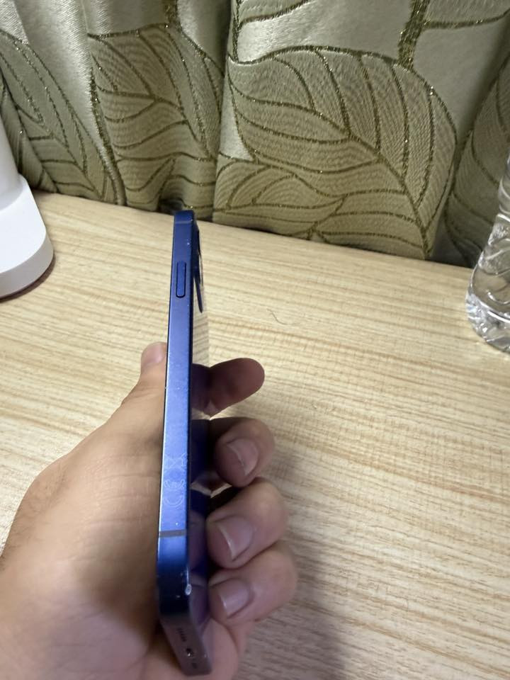 ايفون 12 عادي نرومال حاسبه شرط كارتون موجود
ذاكرة 128
تك سيم
بطارية 66
غراضة فقط كارتون الاصلي
سعر 275 وبي مجال
*********** واتس
