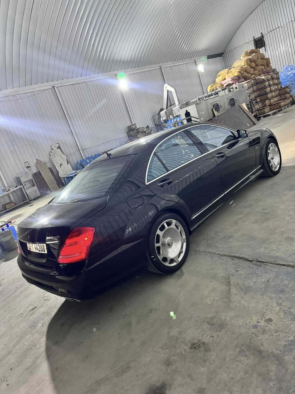 مارسدس S500 مديل 2012
سيارة مكفولة من الصبغ والضربة حتى الدعاميات وارد الماني مواصفات خاصه سيارة جديدة كلش مخزنه استعمال قليل بعدها بوضع الوكاله ماشيه 120 رقم بغداد مميز بسمي  للستفسار : ***********
