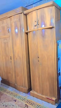 غرفه مستخدمه للبيع بيهه اضرار قليله السعر 900وبيها مجال اخذناها 3ملايي...