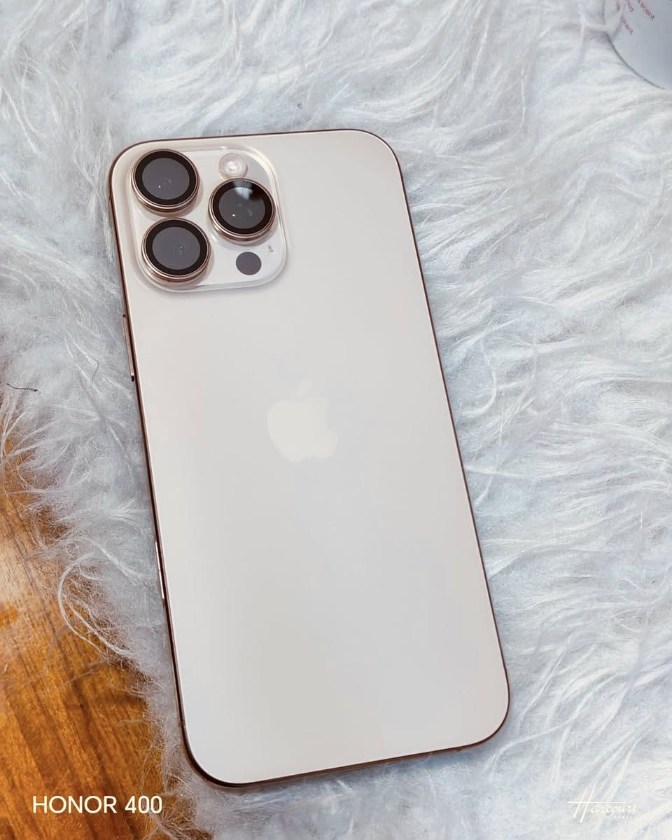 ايفون 16 برو ماكس za (دبل) 256 
🔋95
اشتريتو بل كارتون 
نضافه 100‎%‎
كارتون موجود و الكيبل الاصلي 
السعر 1350
ملاحضه الجهاز بعده داخل الضمان ماخلصان 
***********
