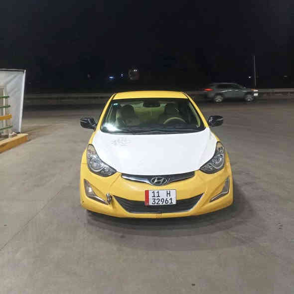 السلام عليكم الانترا وارد امريكي  السياره موديل2013 بأسمي رقم بغداد انكليزي هزه جديده هيئه مصفره  سنويه ل2030حادثهه جاملغ امامي تخم تاير جديد صدر جديد كير محرك مكفولات العنوان بغداد السعر 95للتصال*********** بغداد
