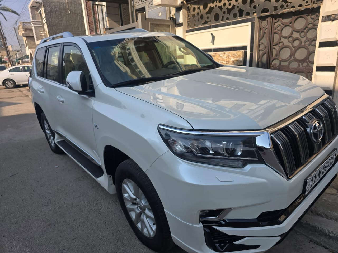 سلام عليكم
تويوتا برادوVX فول وكالة. موديل
2020كفالة عامة من كلشي سونر موجودبلصور
مواصفاتها : 
١-سلايت قماره
٢-مثبت سرعة
٣-حساس خلفي
٤-كاميره خلفي
٥- دبل تانكي  
٦- اشارات بالمرآة
- كشافات ضباب
٧-كراسي مخمل بيجي 
٨-شاحن واير ليس
٩-شاشه اصلية 
١١-حساس تاير   
١٤-مانع انزلاق
١٥-اربع جام اوتو
١٧-زراك لايت 
١٨-هوك خلفي 
١٩-ارضيات (كاعيات) اصليه 
٢٠-بصمات اثنين 
٢١-تكم ارضيه ليزري 
٢٢-تحكمات فول ستيرن 
٢٣-طفايه اصلية
٢٤-نظام زحف 
٢٥-ترحيب
٢٦-مري جانبي كهربائي (شفط)***
٢٧-تشغيل عن بعد *
٢٨-عدة طوارئ
 ٣٠- داخل بيجي
٣١-شاشة ملاحة باللمس
- كاميرا خلفية 
- بلوتوث
- مشغل CD
- منفذ AUX & USB
٣٢-محرك 4.0 لتر 6 سلندر 
اضائه داخليه
الاستفسار اكثر الاتصال***********بغدادصليخ.   سعر41000$
