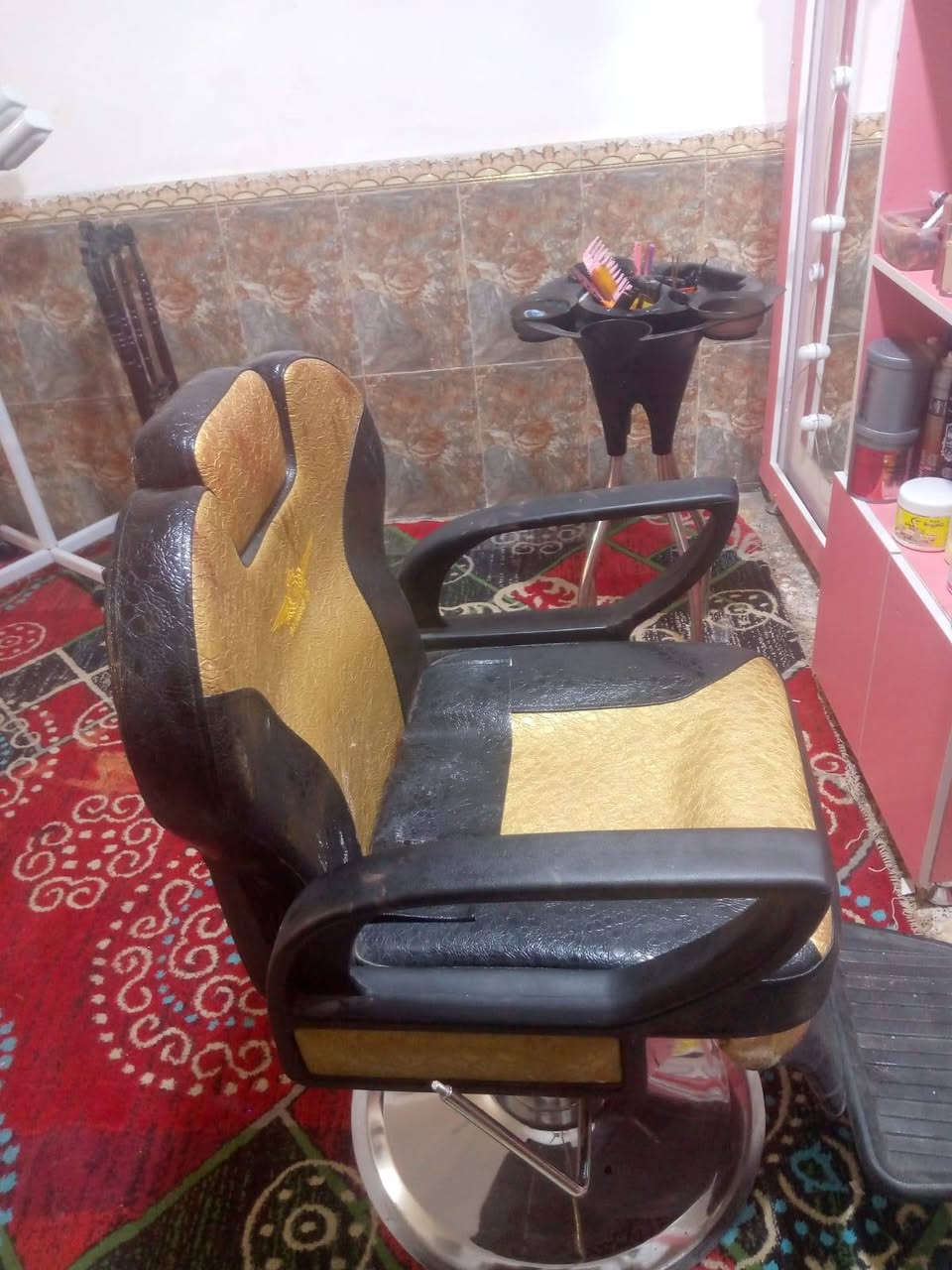 صالون البيع كامل جميع الاجهزه موجوده بيه بالعافيه على الياخذه الناصريه( قظا النصر) السعر 6 مليون ونص


**إذا كنت صاحب هذا الإعلان وتريد حذفه لأي سبب، رجاءا أرسل رسالة إلى الدعم الفني**