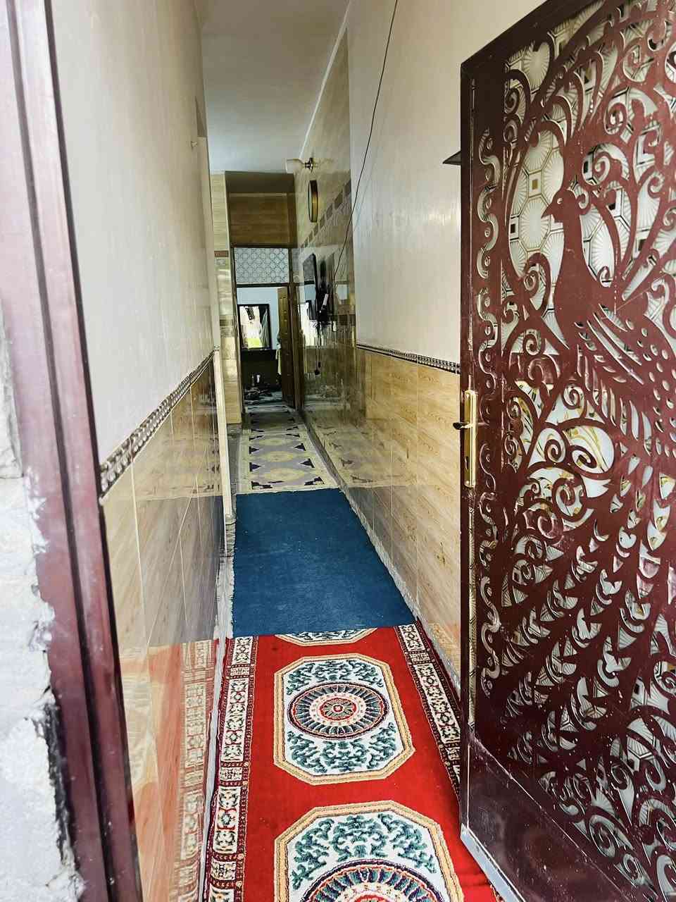 بيت للبيع زراعي 100 متر 
3 غرف نوم كبار 
صحيات طابق اول وثاني وخارجيات العدد الكلي 3
حولي واستقبال 
موقعه منطقه لانتصار شارع المرحوم ابو عمار الشريفي 
سعره بلاش بلاش مناسب جداً 
***********حسين
***********1حيدر
