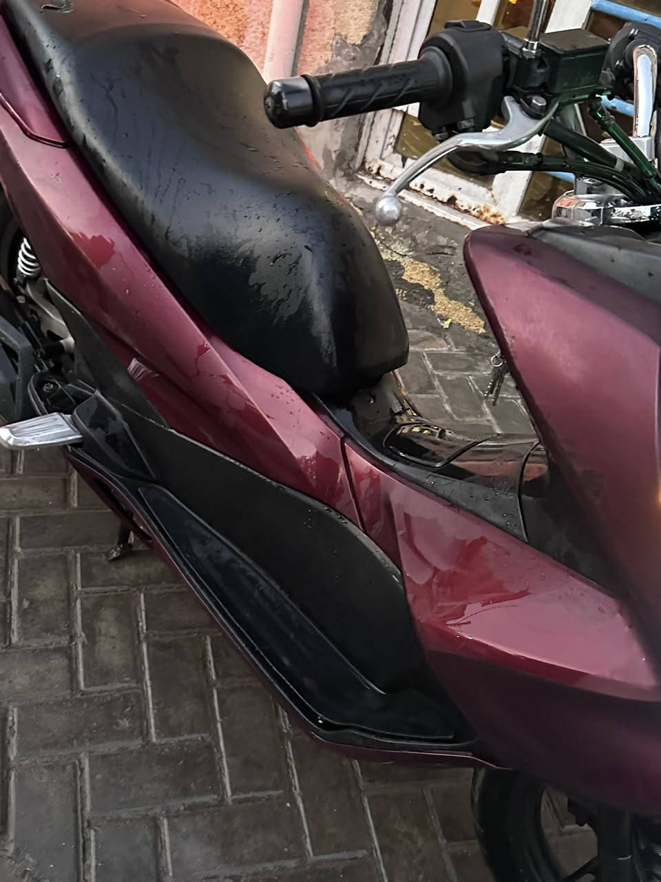 السلام عليكم بي سي اكس جيل ثاني ياباني كفالة عامة ماشية 19كيلو دراجة نضيفة مكينة ناعمة دراجة مزاد ياباني وصور مزادها عدي مكان بغداد مدينة الصدر رقم***********
