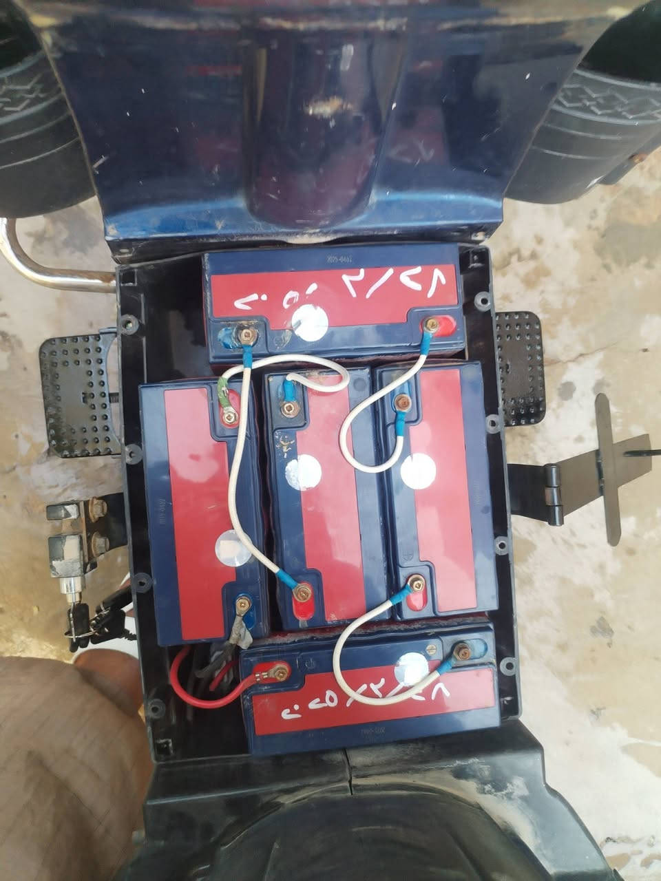 دراجة للبيع موديل 23بطاريات يقرن 11 البطاريات نفس البصورة  كهربايات شقالة جهاز مانع سرقه جهاز تشقيل من بعد السعر 300وبي مجال ***********
