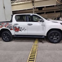 للبيع تويوتا هايلوكس موديل  2022 خليجية V6 بيها باب يمين واليسار تبديل...