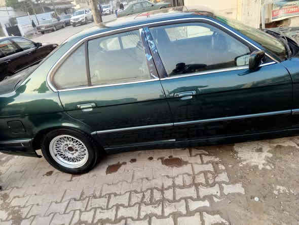 Bmw 535 محرك 6 مفتوح
السلام عليكم السياره للبيع كير ومحرك مكفولات شلعه تحرك الكاع حرك ترايك 260
مصبوغه جديد فرن درجه اولى 
بجم عريض 
بيها نواقص كلش بسيطه 
عنواني بغداد ‏‪***********‬‏
السعر 58 ومكلفتني اكثر الله شاهد وبيها مجال للطيبين 
اعتذر عن الأقساط والوعده
