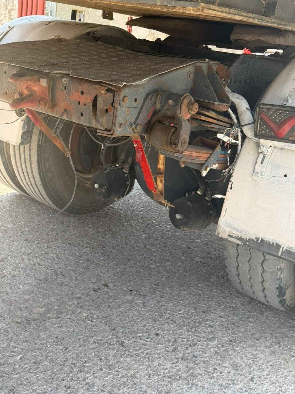 السلام عليكم فالفو البيع موديل 92  رقم انبارء الماني 3 لوحات سنويه صفره محرك 22  ايف 12 محرك كير شاصي كفاله عامه تخم تاير جديد عربنه شاصي اروبي/12/50 دنكير صيني تايرات فوك نص عمر  عربنه لا فطر و كسر سيارة على شغل كامله مكان سامراء خط السريع‪***********.   السعر140 بيه مجال 

‏‪
