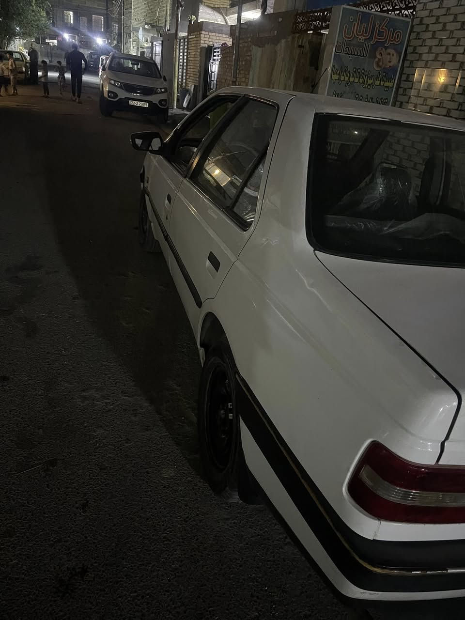 سلام عليكم بيجو. مديل 2012سياره حلوه بيها بس بنيد ومكينه بيها تبخير بس  سياره بسمي مصفره تبريد كير تخم تاير حلو سعر 40وبيها مجال  مكان كفاءات العبيدي رقم ***********
