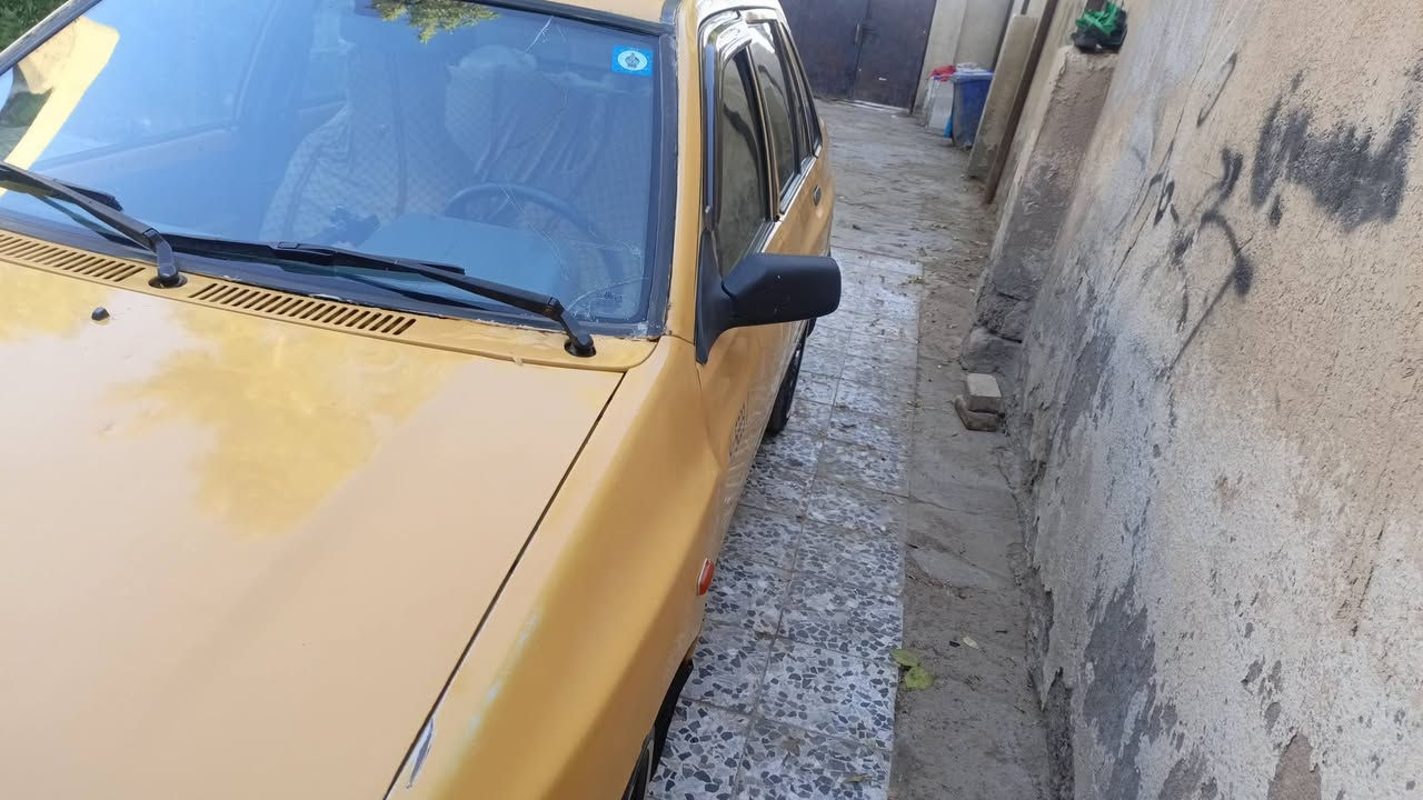 السلام عليكم سايبه موديل 2009 سياره جاهزه حداديه و تخم تاير رقم انكليزي بصره راعيها بلعماره يعني تحويلها بل عماره يريد تحويل سعر 16 وبيها مجار 
رقم ***********
