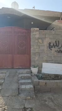 للبيع اومراوس ابيت ٢٠٠ متر او اكثر ونطي فرق ،، تفاصيل لبيت كلها مذكوره...