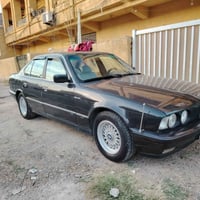 بي ام مديل 91سياره جاهز من كلشي نقص تبريد فقط حداديه صدر كله جديد بيه ...