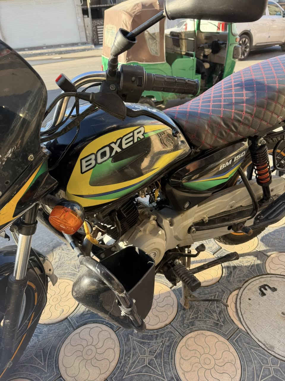 السلام عليكم
درجه بوكسر 
نضيفه مكفوله 
مكاني بغداد 
***********
