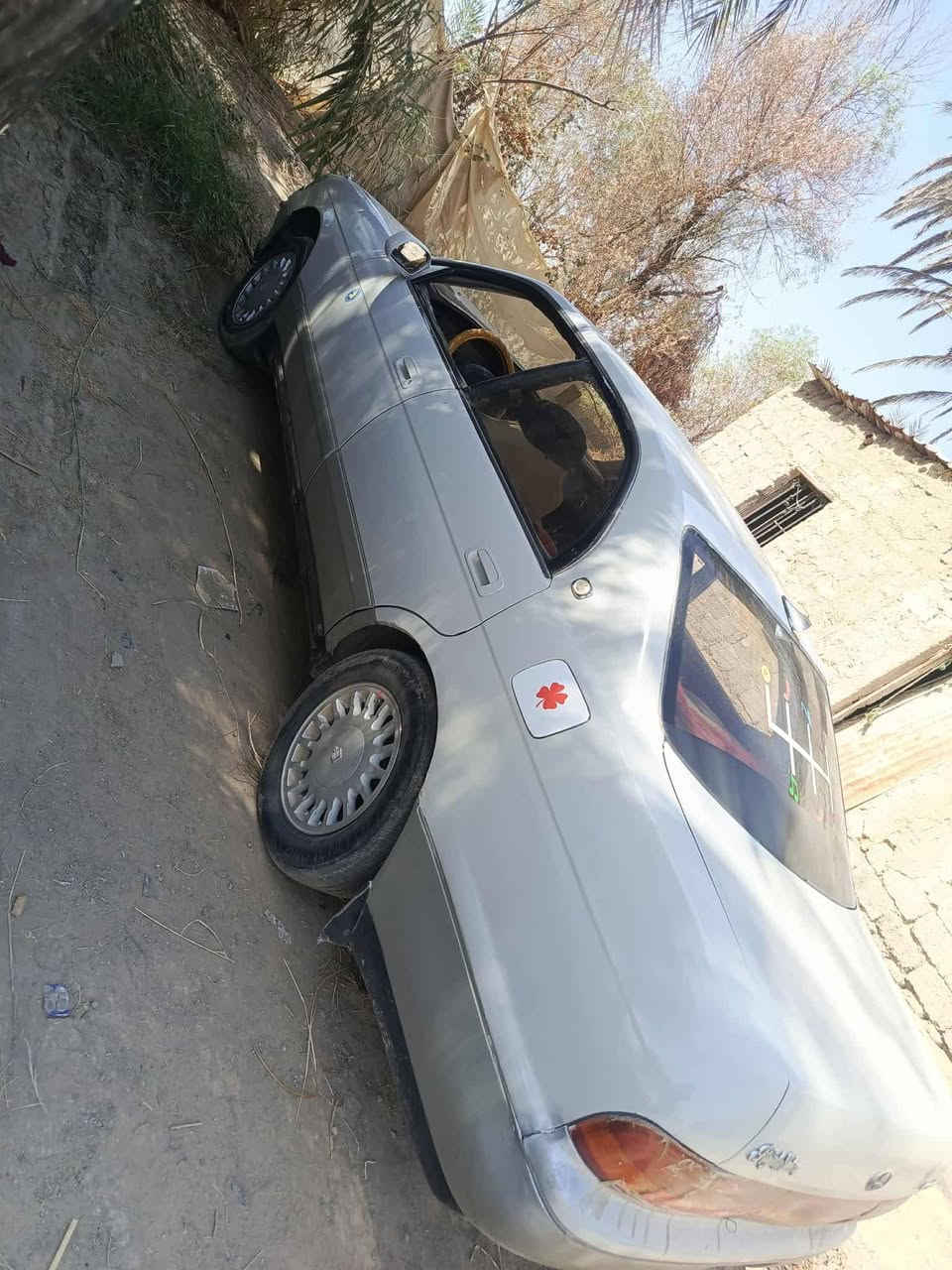 سلام عليكم سياره بطه للبيع  موديل ٩٢رقمه نجف هاذه رقم جهاز ***********
