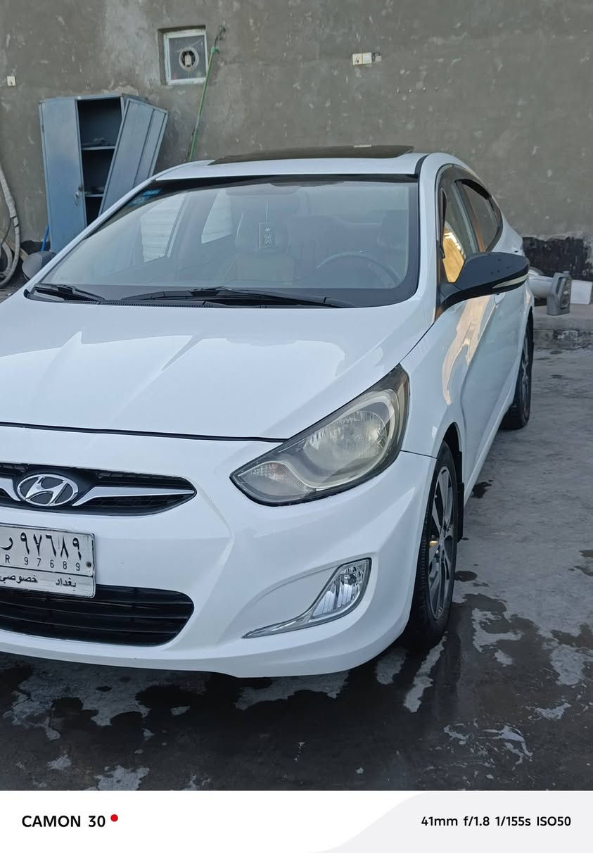 السلام عليكم
اكسنت موديل 2014 خليجي فول مواصفات 
السياره جاهزه للأخير كير محرك حداديه تبريد كله جديد
بيه جاملغ أمامي أو باب خلفي جهه السائق صبغ فقط بدون دواخل رقم بغداد سنويه لل 2028 تحويل مباشر
السعر 100 وبيه مجال بسيط
مكان السياره بابل للاتصال ***********
