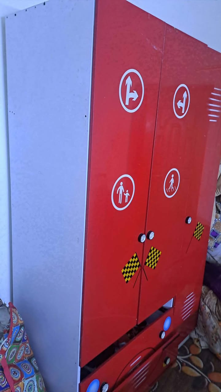 كنتور صاج اربعه باب ب٢٠٠ وميز ب٣٠ ومرايه صاج ب٥٠ وكنتور تركي ب٥٠حي التراث تقاطع الربيع


**إذا كنت صاحب هذا الإعلان وتريد حذفه لأي سبب، رجاءا أرسل رسالة إلى الدعم الفني**