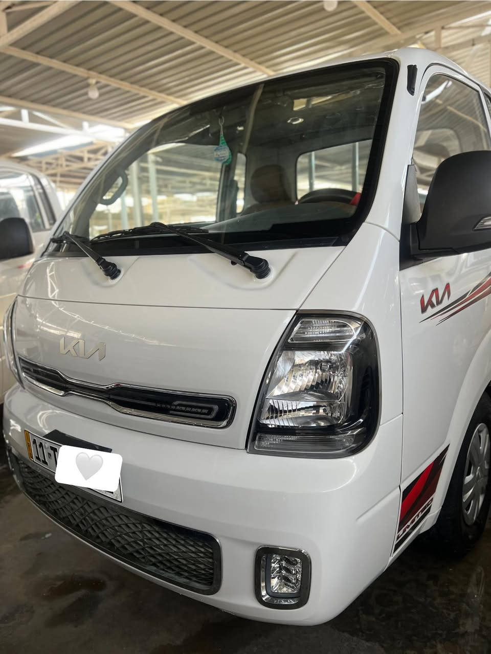 سلام عليكم 
كيا حمل للبيع 2025 
رقم بغداد ماشيه 38 لف 
السعر 165 
العنوان بغداد اليوسفية 
***********
