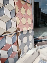 كاشي عراقي • ٤٠×٤٠ • موزاييك مرمر