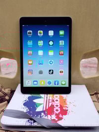 اسلام عليكم ايباد للبيع  نضيف جدا ع فحص  مع شاحنه مع حافضه  السعر 30 ا...
