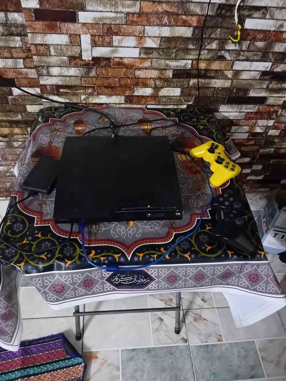 بلي 3 سلم سعر 120جهاز نضيف كولش ويا هارد خارجي متروس الاعاب للبيع مكاني رحمانيه الجعيفر قرب الشيخ معروف وهاذ رقمي *********** توصيل ماعندي تجي تفحص وتاخذ ملحقاته كامله يدات اثنين ويا
