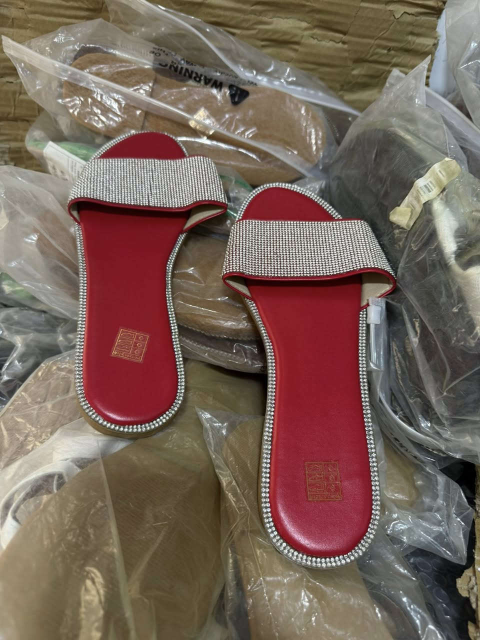 سلبرات شي ان يوجد مفرد وجملة للحجرز المراسلة خاص يتوفر توصيل لجميع مناطق العراق


**إذا كنت صاحب هذا الإعلان وتريد حذفه لأي سبب، رجاءا أرسل رسالة إلى الدعم الفني**