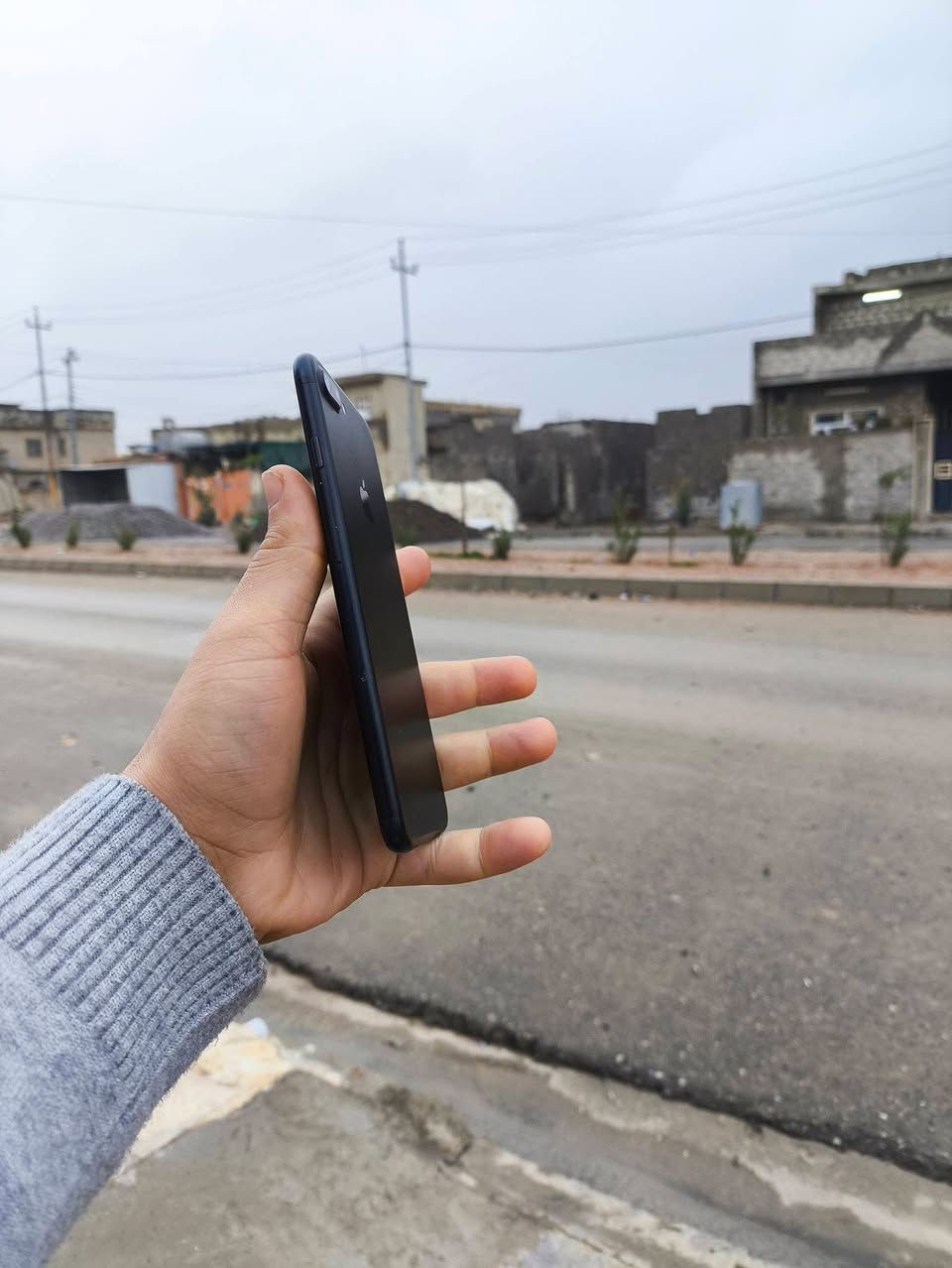 السلام عليكم

ايفون 7/بلص

ذاكره 128 

بطارية 🔋 100 مبدله 

شاشه بلادي

بصمة شغال 

جهاز تجي تفحص وتاخذه 

سعر 100 وبي مجال بسيط 

نظافة لجهاز كدام العين 

توصل واتساب 

***********
ايسر حي الوحده
