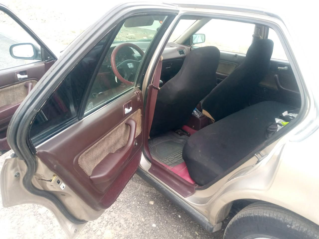 سلام عليكم
للبيع موديل 90

رقم شمالي دهوك شرط الوكاله والتحويل 

رقم جديد 

شنويه جديدة 

هزه جديدة 

كير شرط 

كحرك شرط 

تبريد تدفئه شرط ع سويج 

رقم دولي جديد 

واريمنيه وضع شركة

دواخل وضع شركة 

غرفتها نضافة ٨٠٪؜ 

عزام جماليه 

ع وضعية الشركة بدون خيسانات بدون معجون 

قطعة وحدة بارد جاملخ 

عليها غرامه حوالي ٢ $ورقتين تنزل من السعر

40 ورقة ومجال قليل 

*********** واتساب
