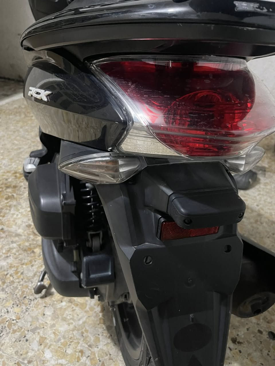 بسي اكس الجيل الاول يباني حرف A مكينه ١٢٥ مكفوله كفاله عامه العنوان بغداد البنوك***********
