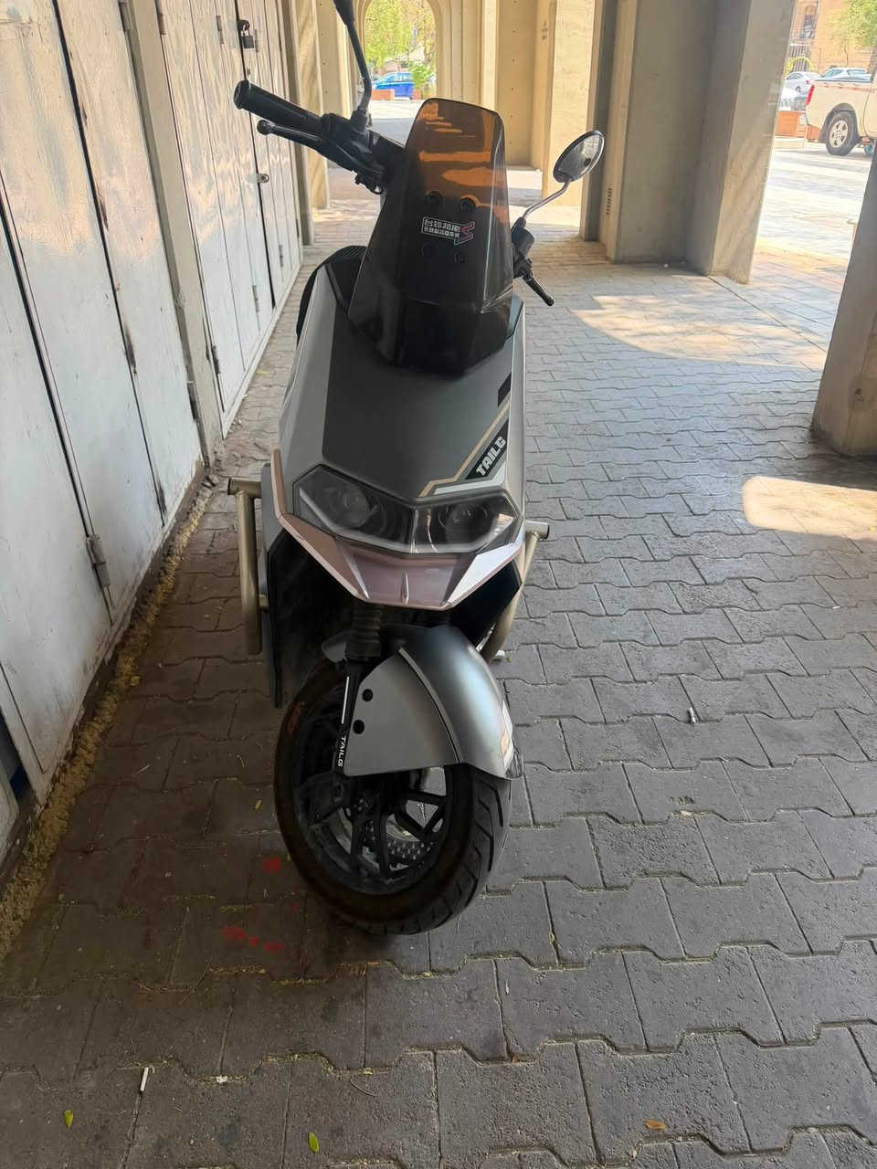 للبيع وكان شارع حيفا سعر 850(***********
