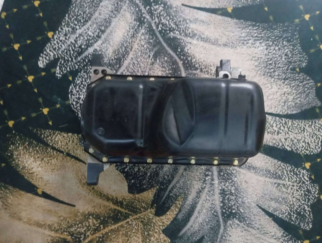 السلام عليكم  نص مكينه سايبه جديده ما مستعمله ايراني اصلي رايده ب 300 الف قفل مكاني بغداد الشعب رقم التلفون *********** متواجد خاص
