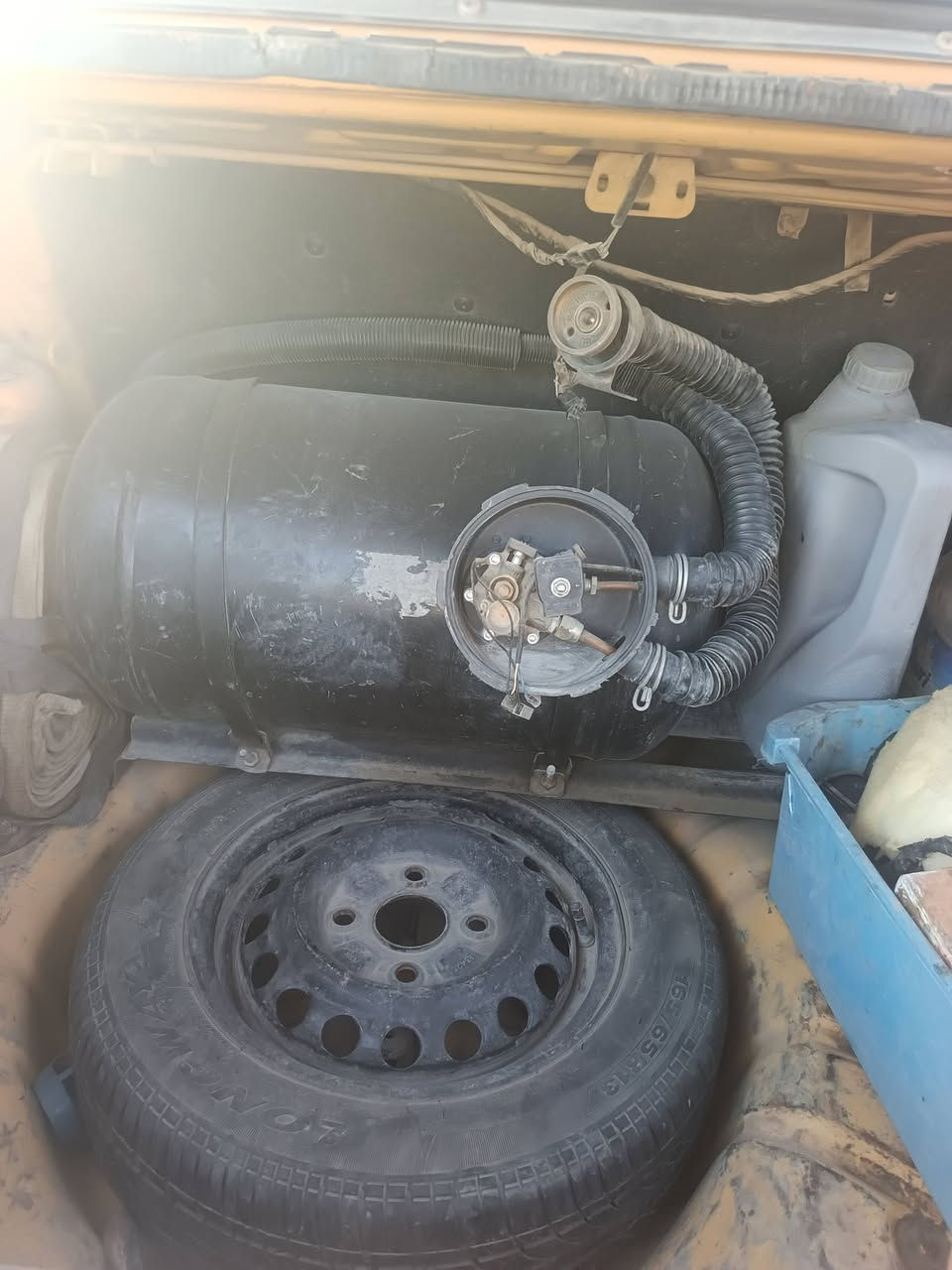 سلام عليكم لبيع مضومة غاز ⛽40لتر بكاني بغداد جسر ديالى لتواصل ***********بي واتساب و اتصل
